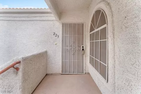 1800 Edmond St #223, Las Vegas, NV 89146