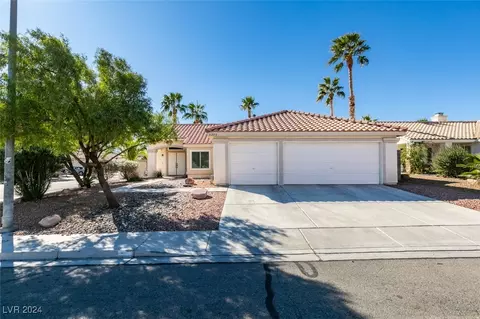 6203 Shadow Oak Dr, North Las Vegas, NV 89031
