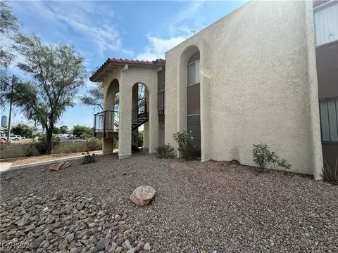 4464 W Desert Inn Rd #A, Las Vegas, NV 89102