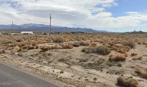 311 N Boothill Dr, Pahrump, NV 89060