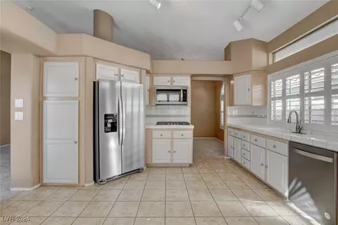 2134 Eaglepath Cir, Henderson, NV 89074 photo 19