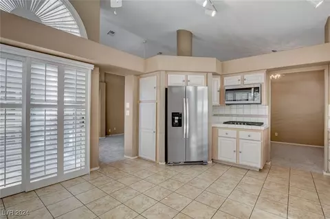2134 Eaglepath Cir, Henderson, NV 89074 photo 18