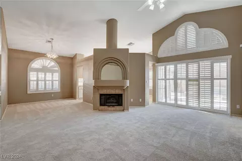 2134 Eaglepath Cir, Henderson, NV 89074 photo 5