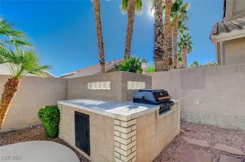 2134 Eaglepath Cir, Henderson, NV 89074 photo 24