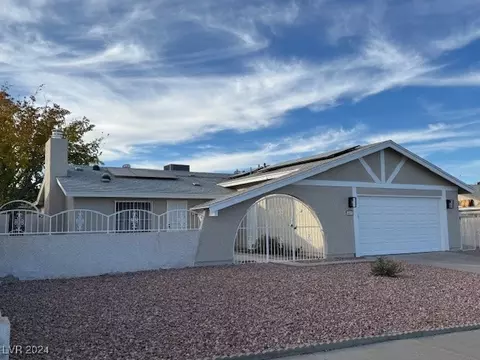 617 Hidden Valley Dr, Henderson, NV 89002