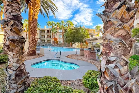 7147 S Durango Dr #111, Las Vegas, NV 89113