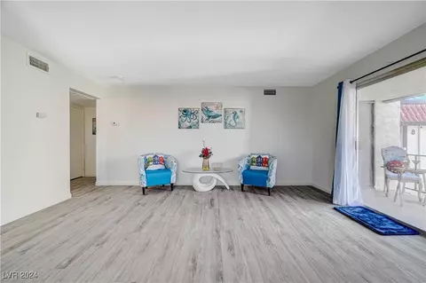 1405 Vegas Valley Dr #90, Las Vegas, NV 89169