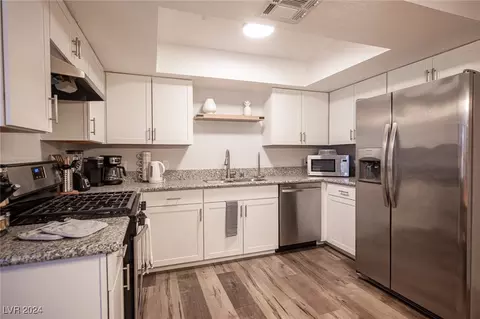 5576 W Rochelle Ave #30A, Las Vegas, NV 89103
