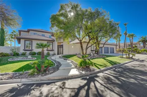 7481 Crystal Forrest Dr, Las Vegas, NV 89117