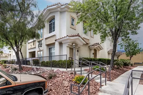 1511 Ruby Cliffs Ln #102, Las Vegas, NV 89144