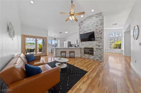 2016 Angel Falls Dr, Henderson, NV 89074