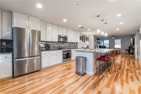 1344 Quiet Fox Way, Henderson, NV 89012
