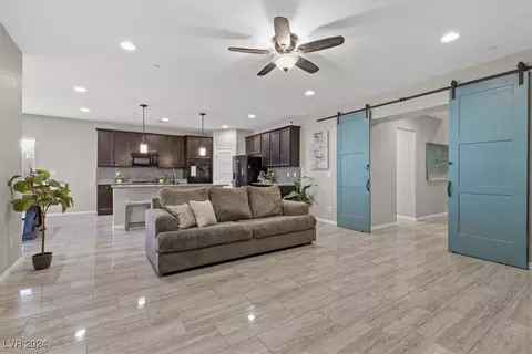 963 Cutter St, Henderson, NV 89011