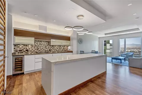 3750 S Las Vegas Blvd #2409, Las Vegas, NV 89158