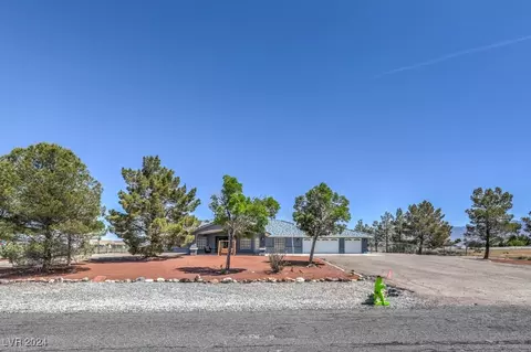 1600 Moose St, Pahrump, NV 89048
