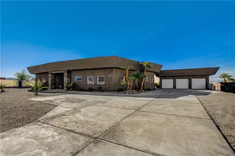 608 N Racetrack Rd, Henderson, NV 89015