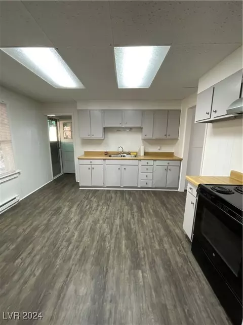 Kitchen - 21 E Ave, Mcgill, NV 89318 photo 1 of 1