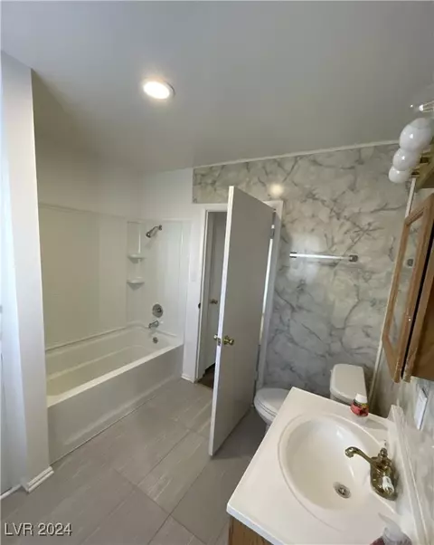 Bath - 21 E Ave, Mcgill, NV 89318 photo 2 of 2