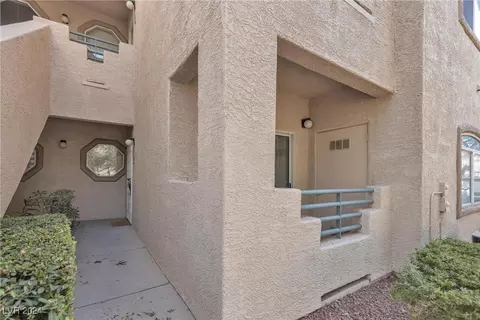 5415 W Harmon Ave #1038, Las Vegas, NV 89103