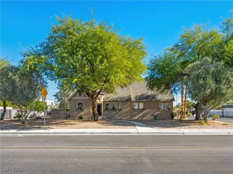 1033 S 6th St, Las Vegas, NV 89104