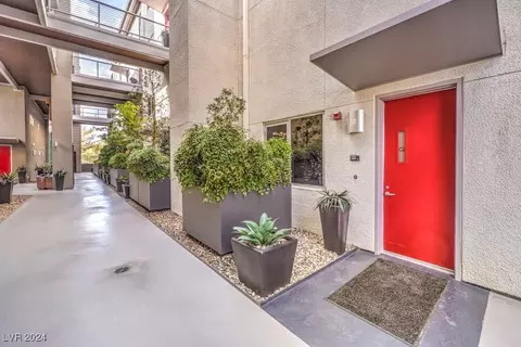 11441 Allerton Park Dr #203, Las Vegas, NV 89135