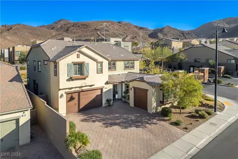 300 Sidewheeler St, Henderson, NV 89012