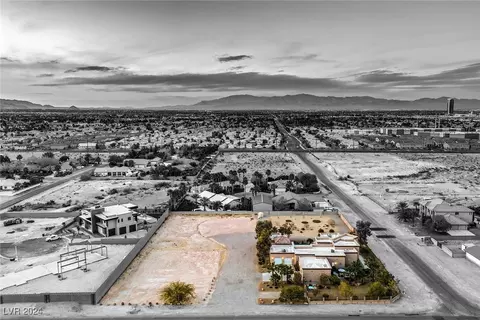 5600 W Oquendo Rd, Las Vegas, NV 89118