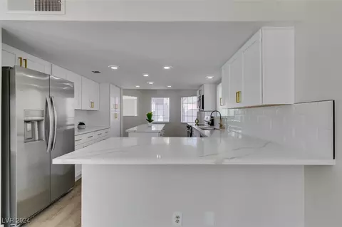 4451 Los Reyes Ct, Las Vegas, NV 89121