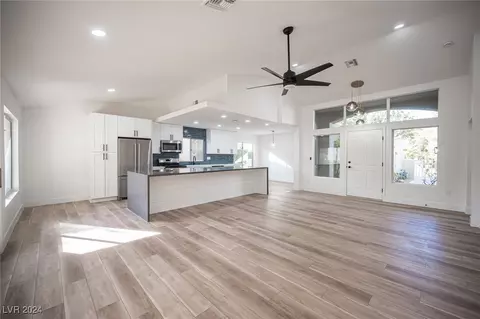 9637 Blue Bell Dr, Las Vegas, NV 89134