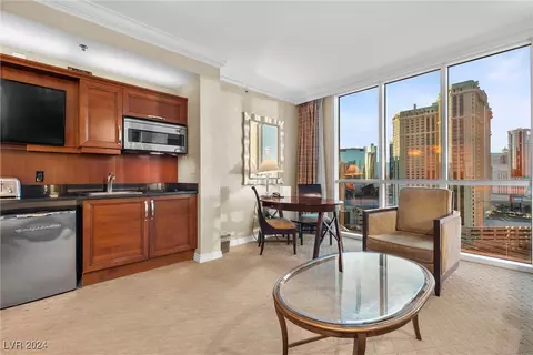 145 E Harmon Ave #15603, Las Vegas, NV 89109