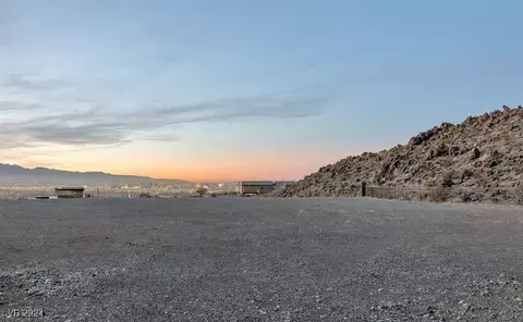 12 Horseshoe Rock Ct, Henderson, NV 89012