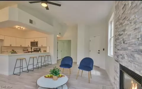 7717 Constanso Ave #204, Las Vegas, NV 89128