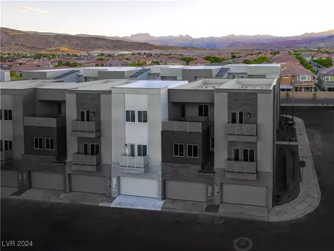 1152 Prospering Creek St #8, Las Vegas, NV 89135