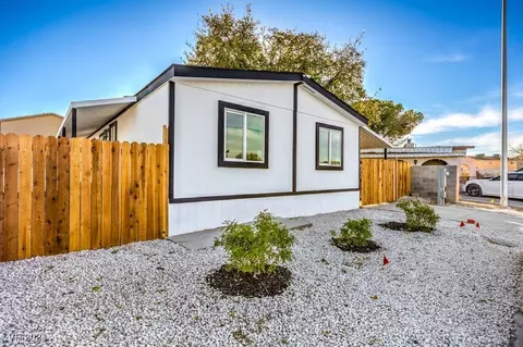 3827 Pecan Ln, Las Vegas, NV 89115
