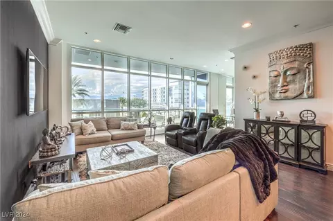 4525 Dean Martin Dr #302, Las Vegas, NV 89103