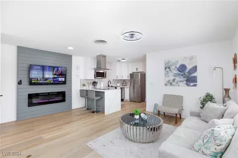1407 Dorothy Ave #4, Las Vegas, NV 89119