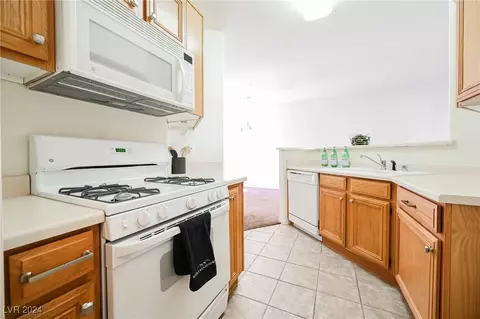 7139 S Durango Dr #109, Las Vegas, NV 89113