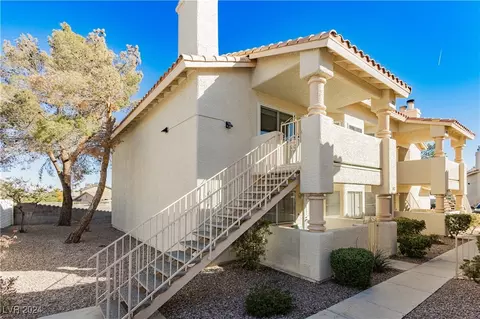 933 Rockview Dr #202, Las Vegas, NV 89128