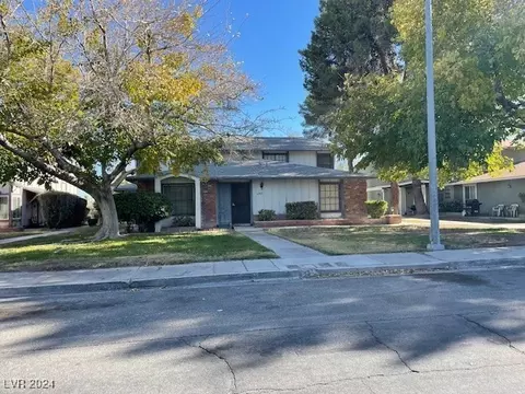 4782 Roberta St #1, Las Vegas, NV 89119