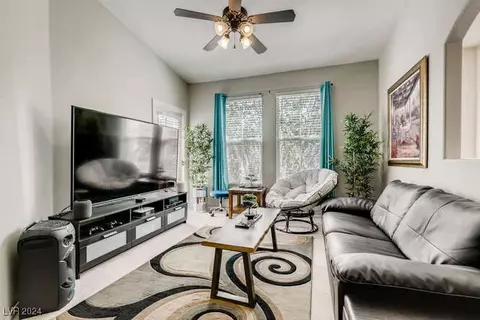 10001 Peace Way #2272, Las Vegas, NV 89147