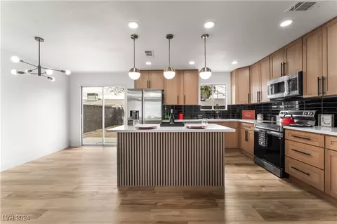 4621 Kathleen Ct, Las Vegas, NV 89110
