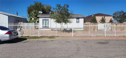 7760 Giles St, Las Vegas, NV 89123