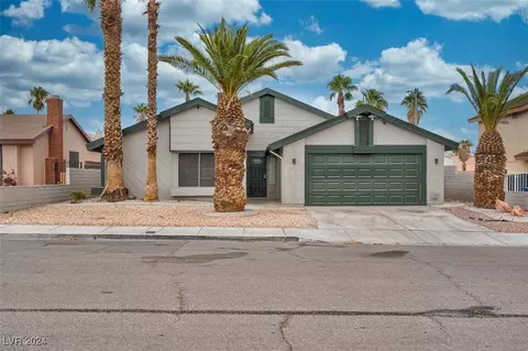 7230 Mountain Moss Dr, Las Vegas, NV 89147