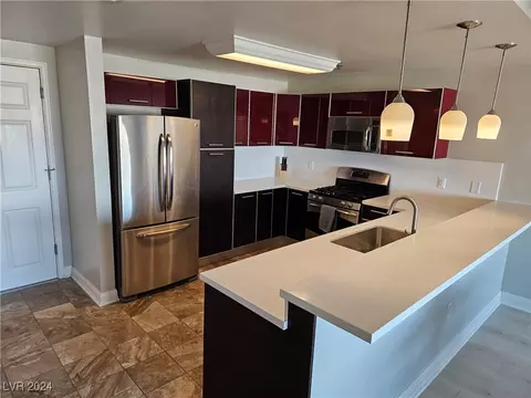 150 Las Vegas Blvd #1104, Las Vegas, NV 89101