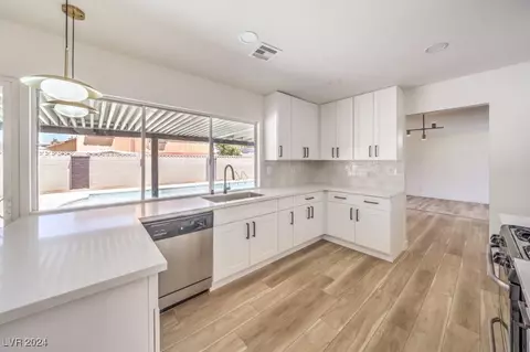 2512 Capistrano Ave, Las Vegas, NV 89121