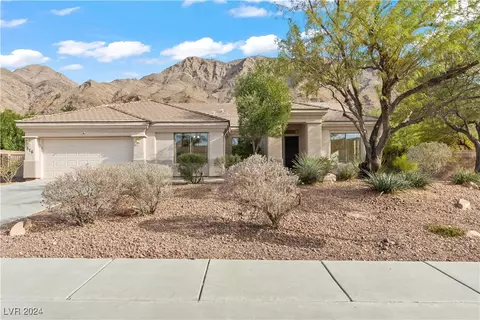 916 Temple View Dr, Las Vegas, NV 89110
