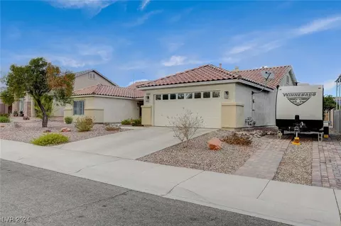 9520 Twelve Pins Dr, Las Vegas, NV 89129