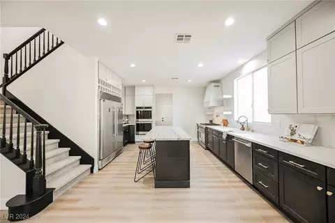 5865 Wildhorse Ledge Ave, Las Vegas, NV 89131