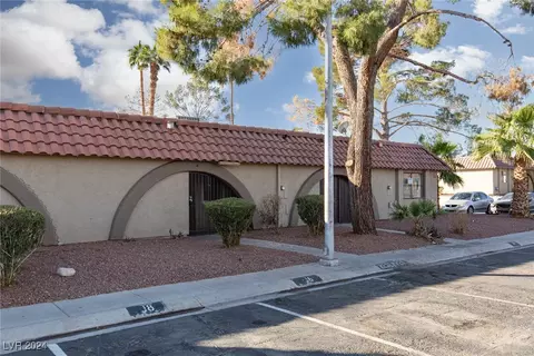 809 Hedge Way #4, Las Vegas, NV 89110