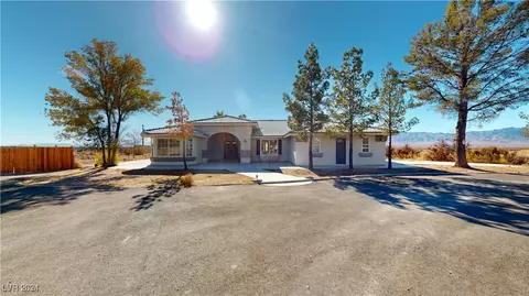 1311 E Bowler Dr, Pahrump, NV 89048